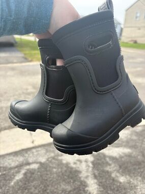UGG Kids Black Waterproof Pull-On Boots